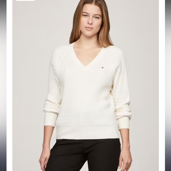 #98-TOMMY HILFIGER -white cable knit long sleeve - Picture 1 of 4